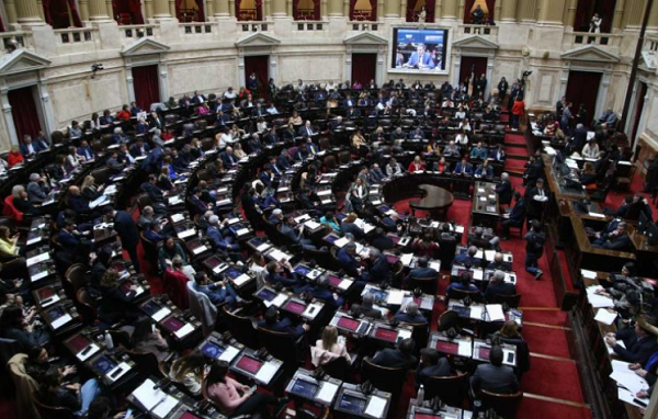 Diputados Nacionales aumentan su sueldo 80%